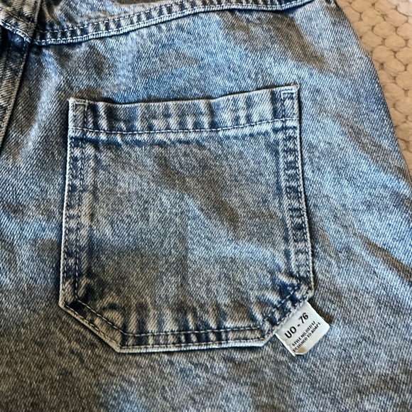 Light blue shorts - Picture 2 of 6